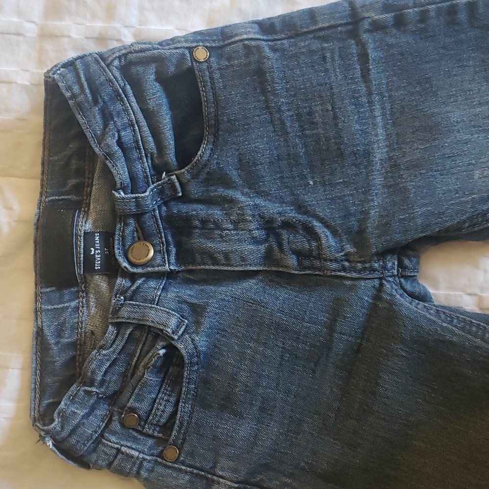 5 pair of 3T Jeans - Picture 7 of 13